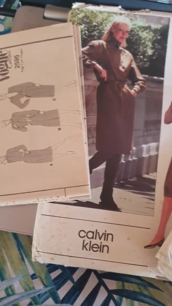 Vogue American Designer 2595 Calvin Klein Misses' Dress 