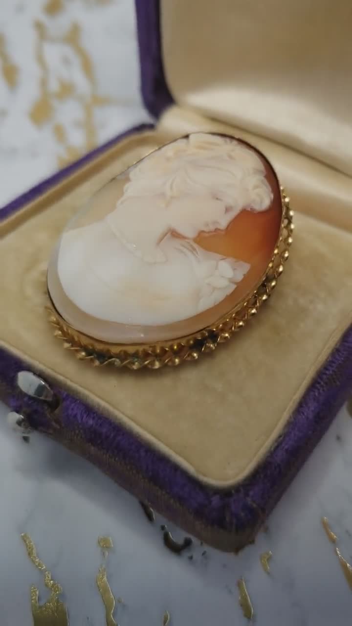 1930年代ヴィンテージ シェルカメオブローチペンダント：ゴールド