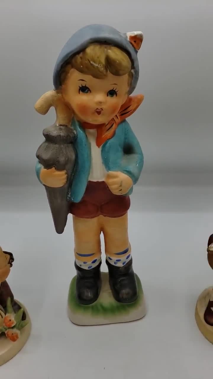 2 Wales of Japan figurine & Porcelain Boy vintage