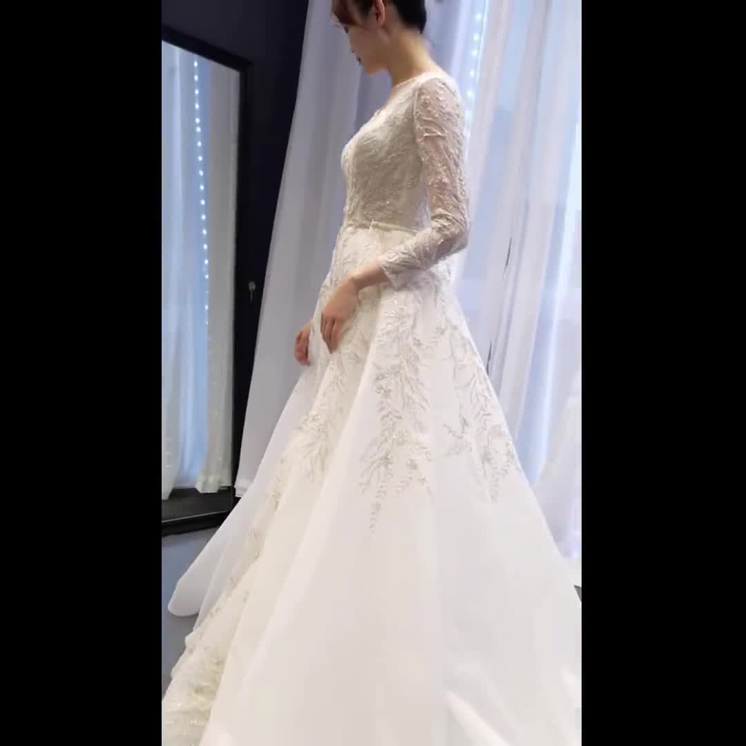 Haute Couture 2022 Fashion Overskirt Wedding Dress With Detachable Train,  Luxurious Arabic Dubai Lace And Pearls BES121 From Bestdeals, $447.86