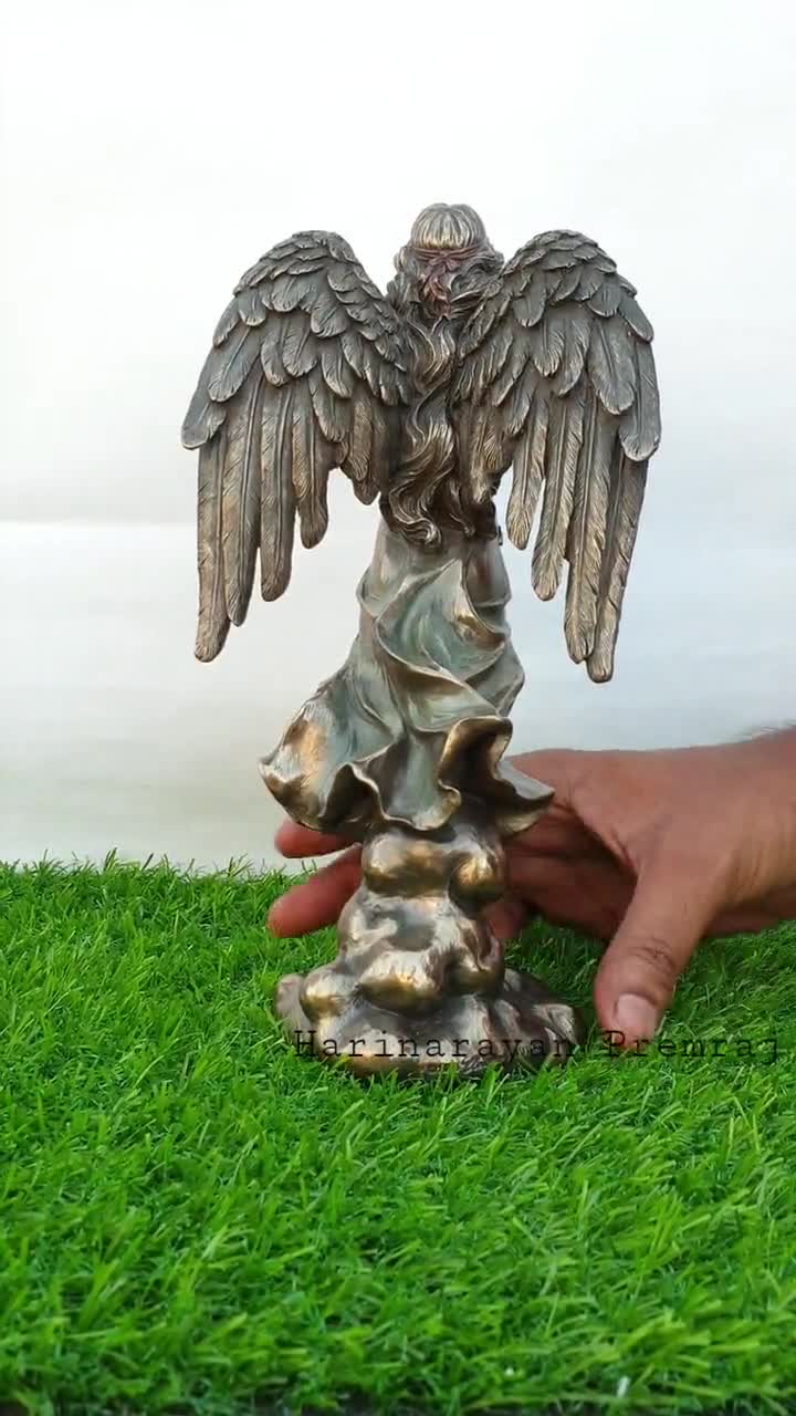 Windblown Angel With Trumpet, 10.2