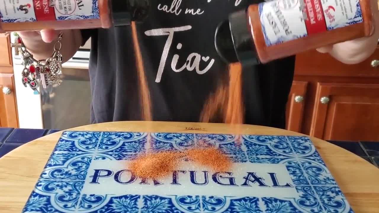 Tia Maria's Portuguese Seasoning Set, Piri Piri Chicken Spice Blend video poster