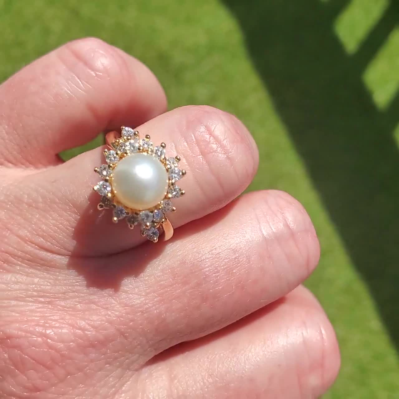 Pearl ring surrounded deals by diamonds