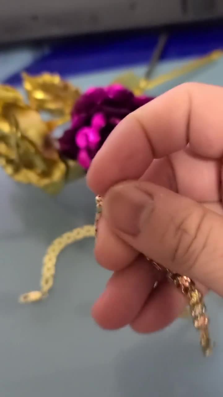  Giffor Jewelry Joyas Tri Color 14K Gold Filled Guadalupe Virgin  Mary Bracelets for Women Bangles Girls Pulsera de la Virgen de  Guadalupe.Chapa de Oro.Oro Laminado.: Clothing, Shoes & Jewelry