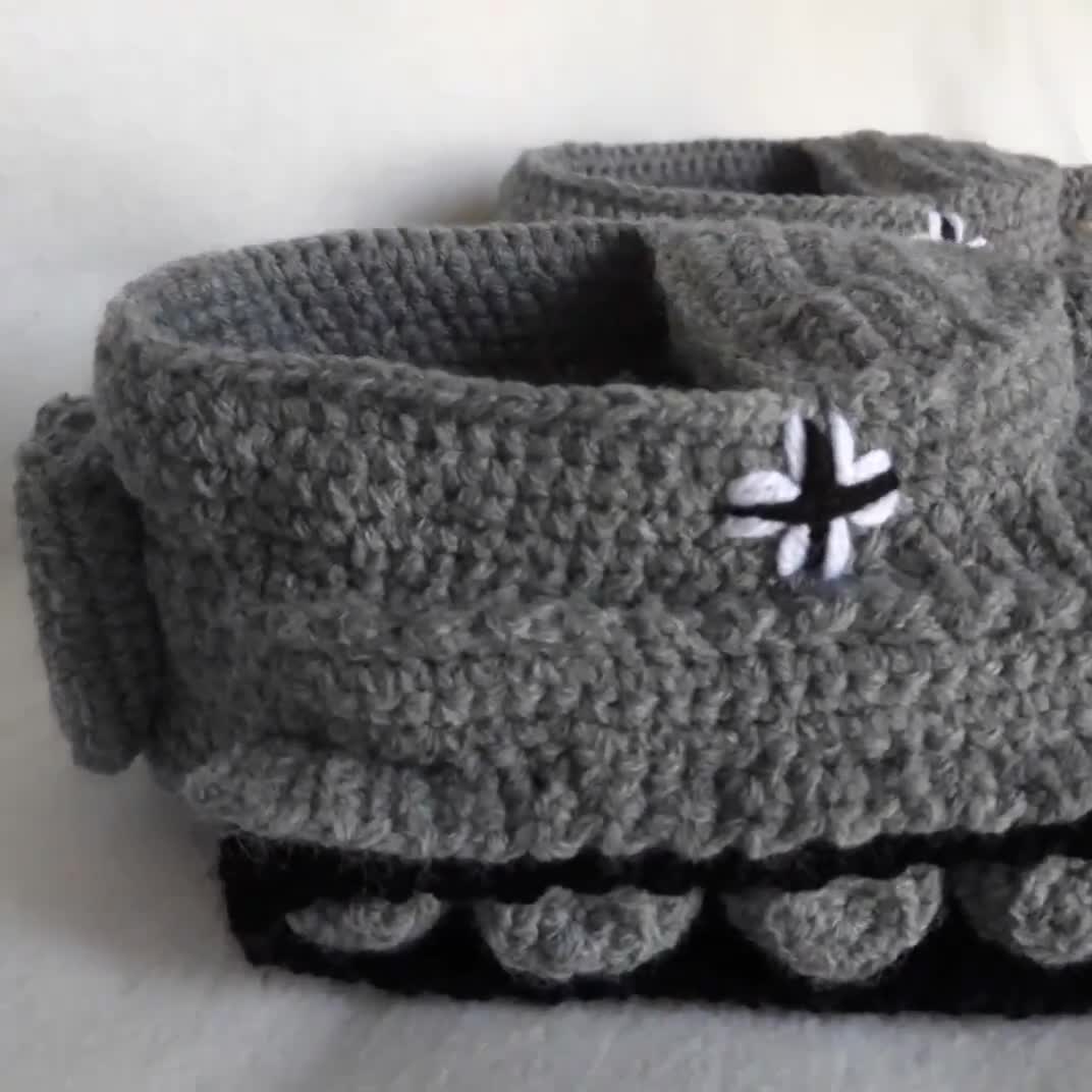 Tank Slippers, Knitted Slippers, World of Tanks, Slippers, Gifts for Him,  Crochet Tank Slippers, Panzer Slippers,panzer Tank,tank Slipper - Etsy