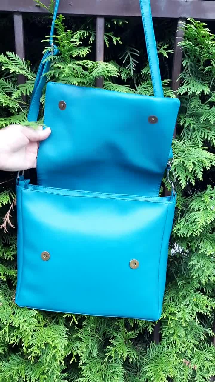 Turquoise Crossbody Bag Vegan Shoulder Bag for Women Handlebar 