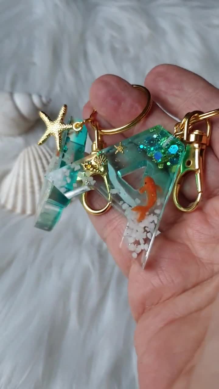 ChrisCaArt Resin Keychain with Small Underwater World, Letter with Glitter Effect, Small Fish and Pendant to Choose from
