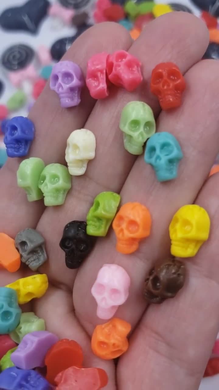 Skull Resin Charms, Spooky Halloween Cabochons with Eye Pin, Kawaii, MiniatureSweet, Kawaii Resin Crafts, Decoden Cabochons Supplies