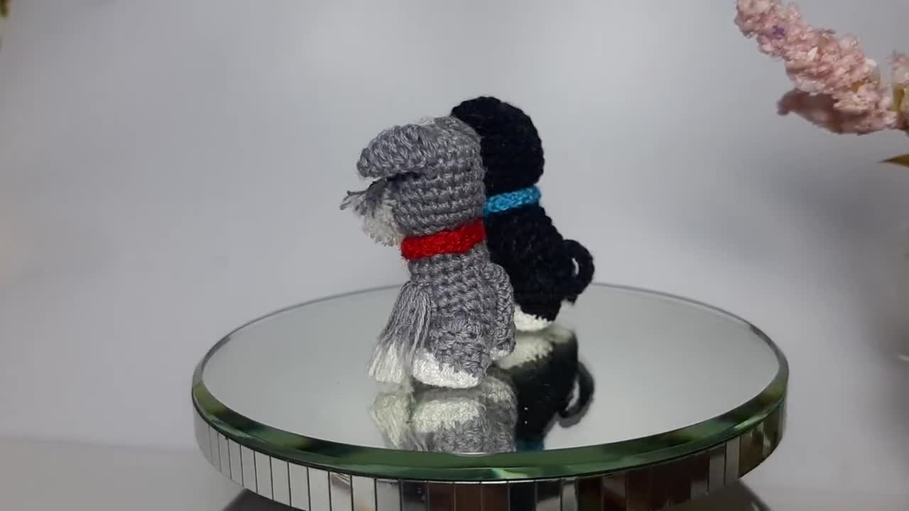 ミニチュアクロシェシュナウザー - 編みぐるみ犬 - ミニ