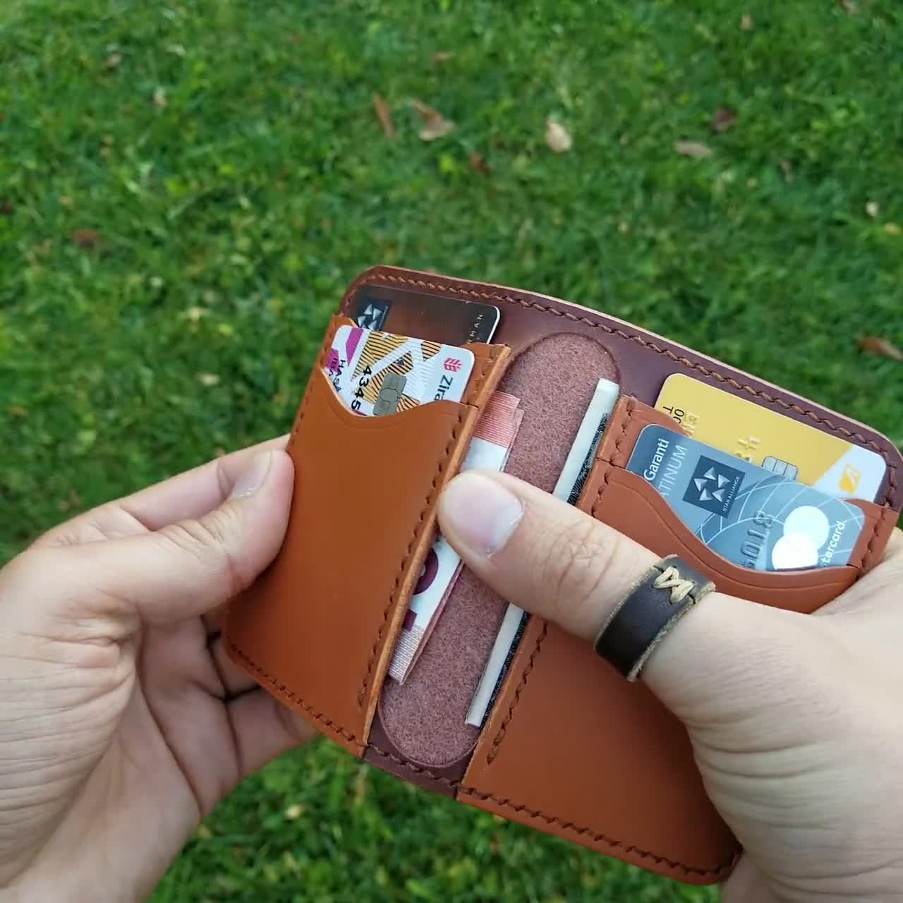 Be The Maker: Bifold Wallet Premium DIY Leathercraft Kit Chestnut