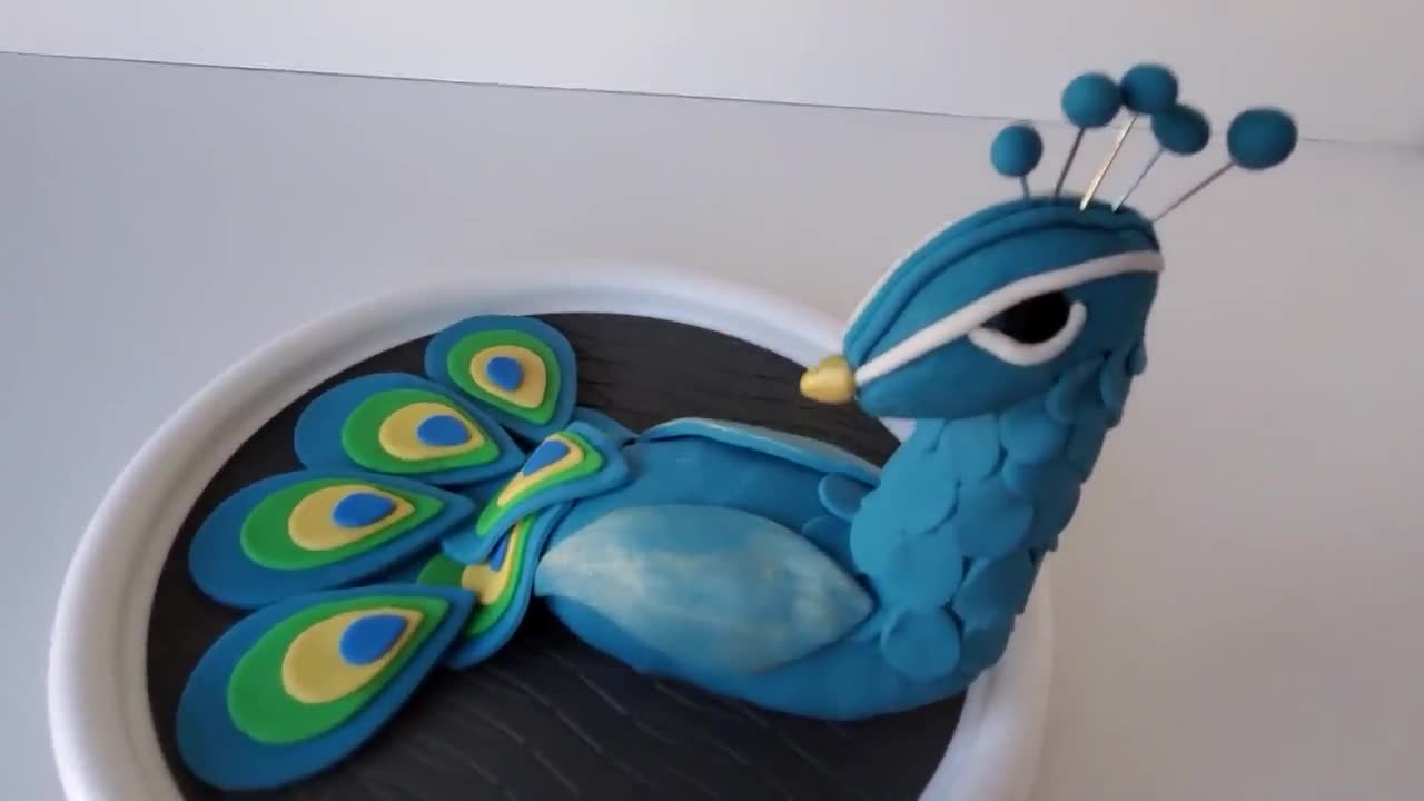 Topper de pastel de pavo real fondant con plumas de pavo real, decoraciones  de pastel de plumas sueltas, perfecto para cualquier cumpleaños, boda,  pastel de ducha o más.