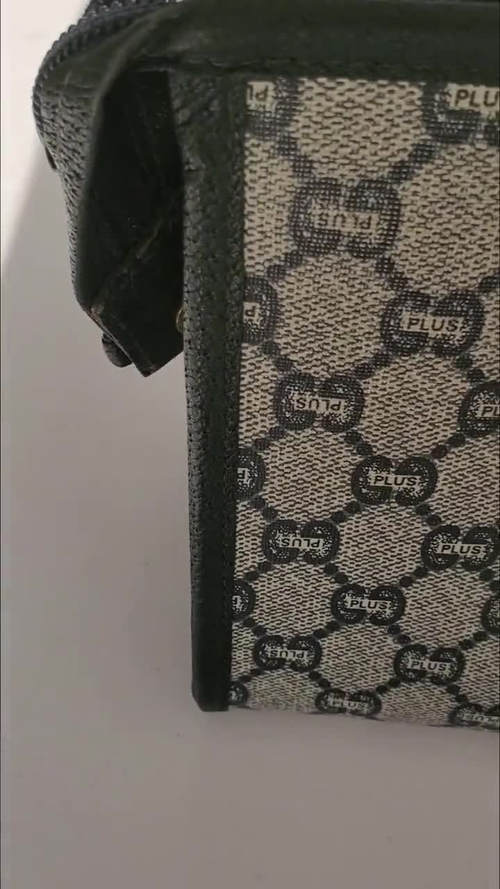 Gucci, Bags, Rare Gucci Gg Supreme Monogram Zip Around Wallet With Tiger  Print New Authentic