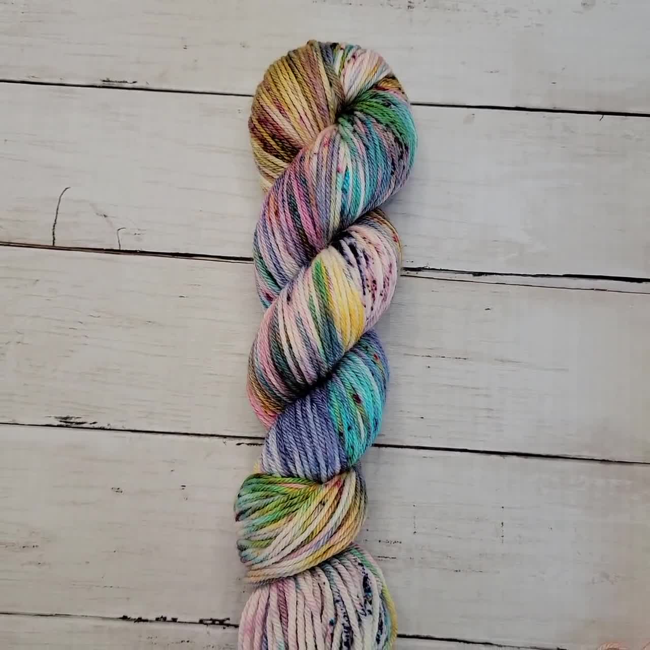 Worsted Weight Yarn, Hand Dyed, Speckled, Superwash Merino, Neon Rainbow Speckled  Yarn, Hand Dyed Yarn 100 G/218 Yds, Worsted Yarn Voila 