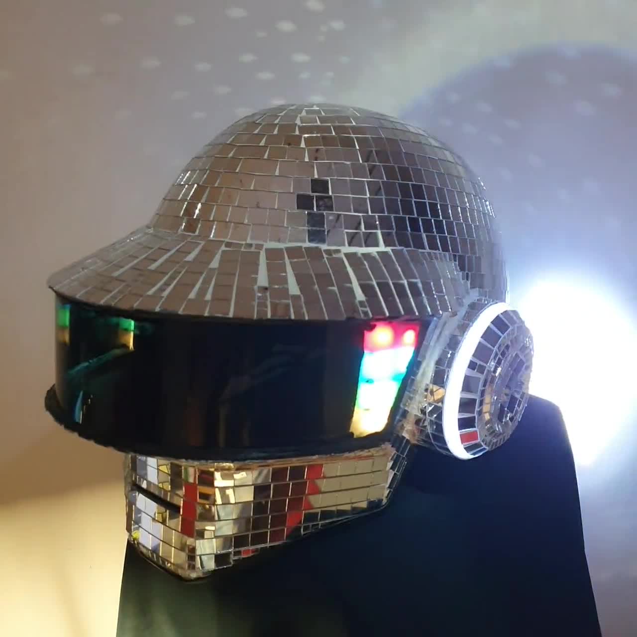 Disco Ball Daft Punk Helmet - Thomas Bangalter Electric Disco Ball Daft Punk Helmet - Thomas Bangalter Electric
