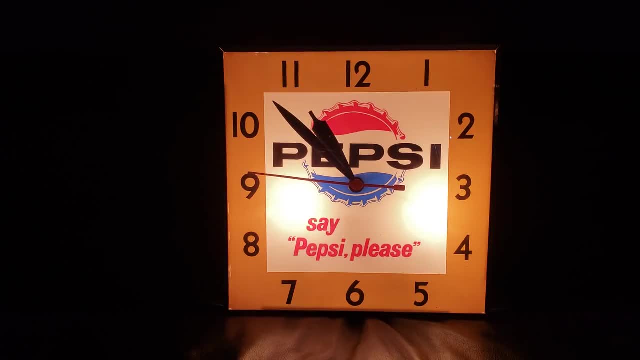 Vintage Pepsi Lighted Clock - say 