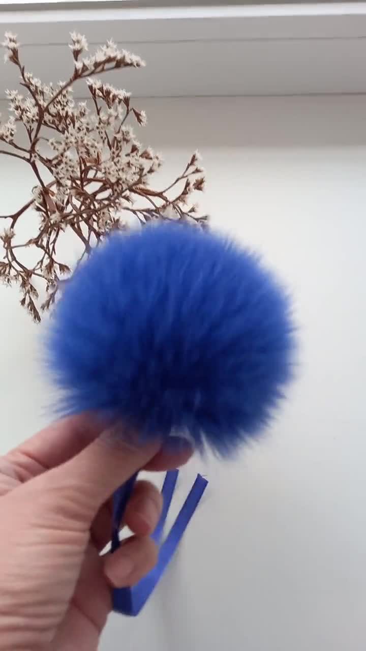 Fox Fur Pom Pom for Hat, Blue-grey Fur Pompom, Large Furry Ball, Detachable  Pompon, Hat Decoration, Fur Accessories, Fluffy Bommel 