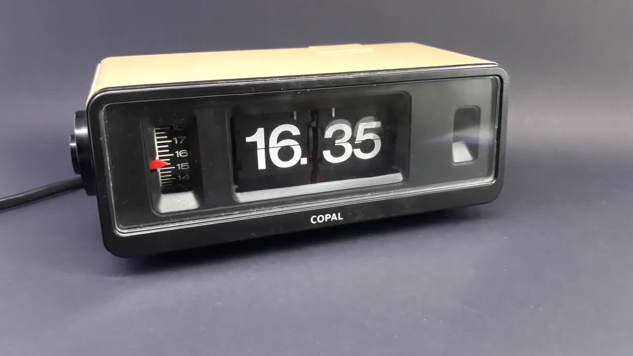 Vintage Copal Clock, Electronic Clock, Copal Clock, Leaf Clock, Space Age  Clock, Space Age