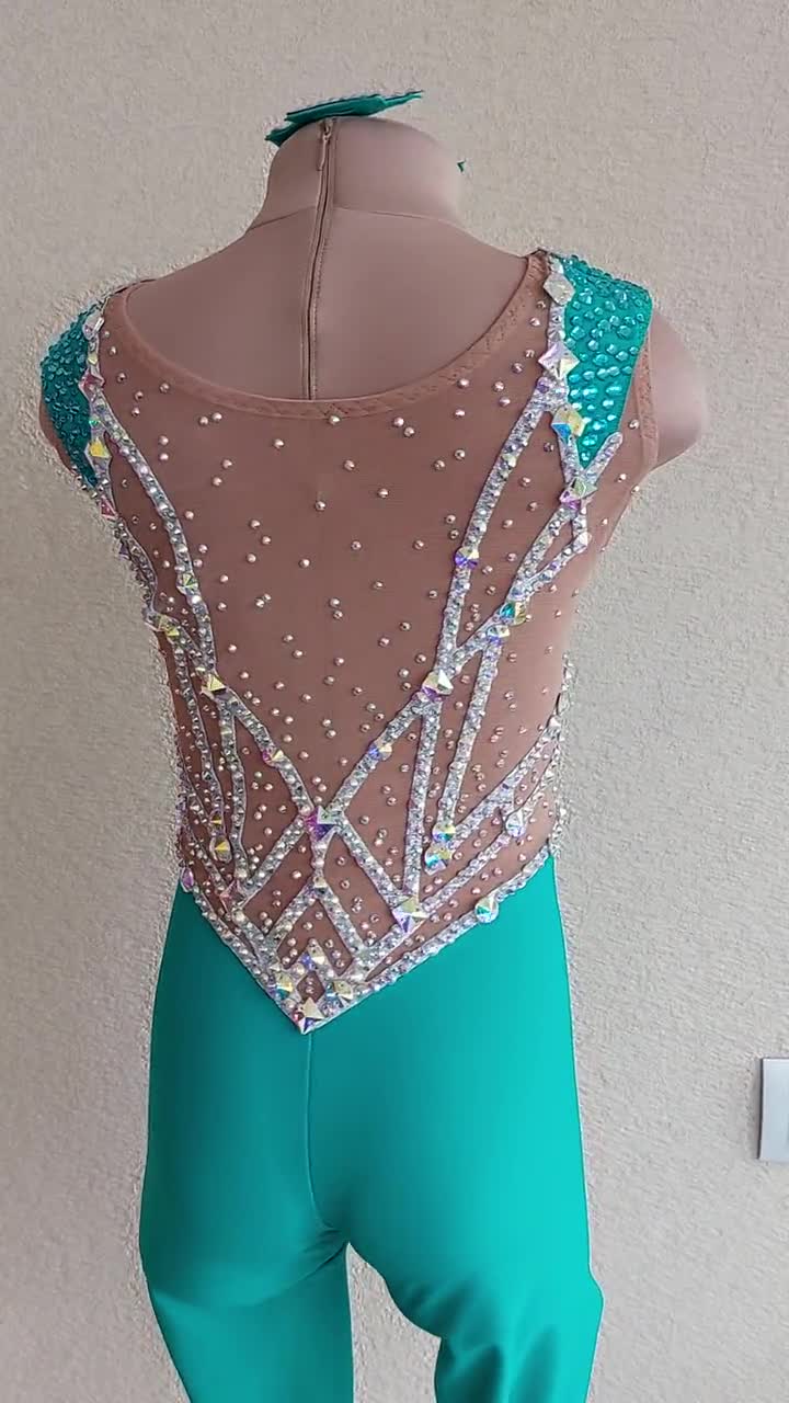 NWT O3GL055 Obersee on sale Gymnastics dance Leotard Athletic Cross Back Green sz AS