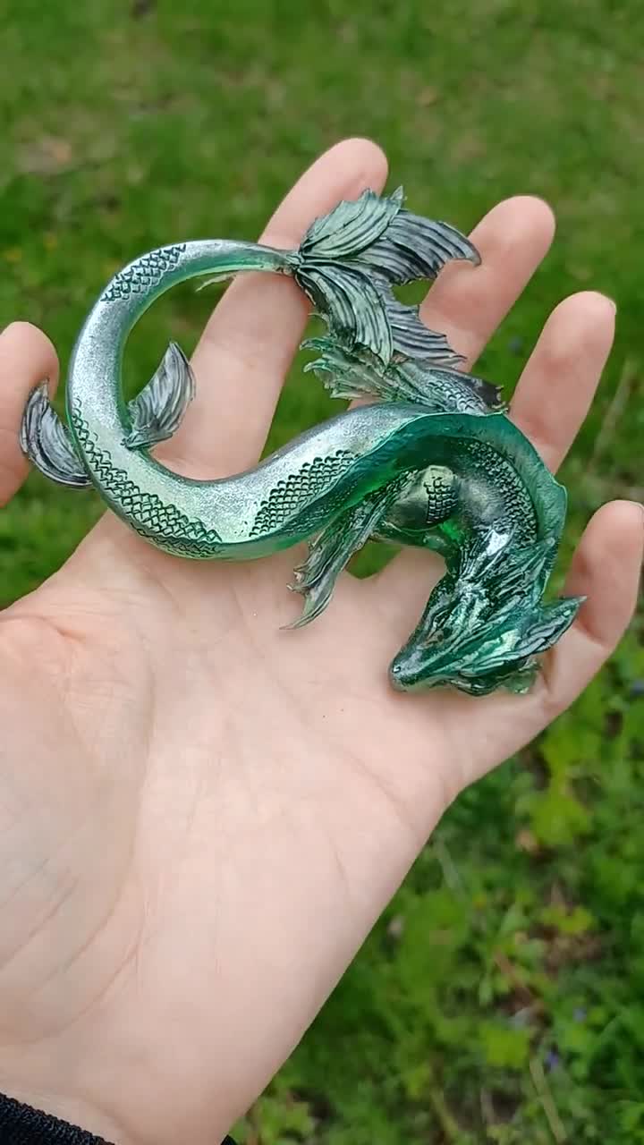 Drinking dragon!:) This snake is a stunner! What's your favorite snake