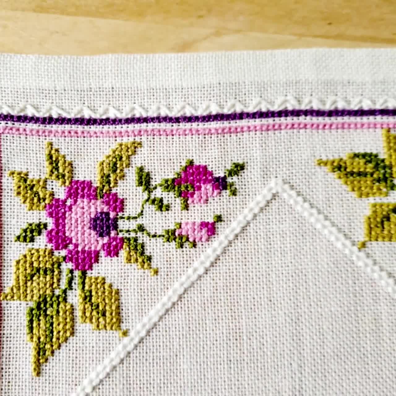 Floral Roses Cross Stitch Linen Tablecloth - Swedish