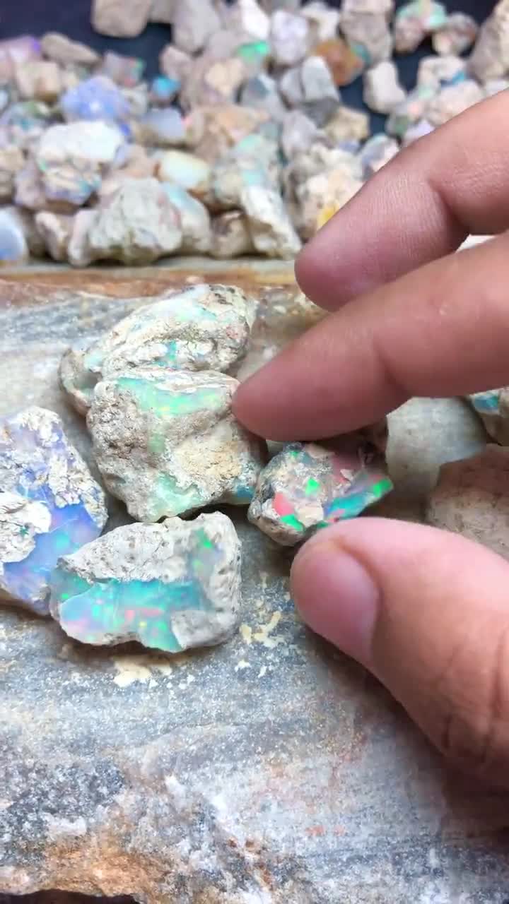 500 Carats Opale Sèche Naturel Lot Éthiopien Welo Opale De Feu Brut