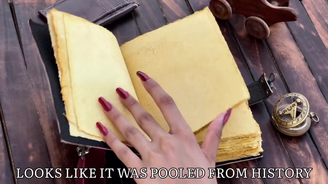 Grimorio de cuero Sol y Luna: Libro de hechizos vintage de las sombras video poster