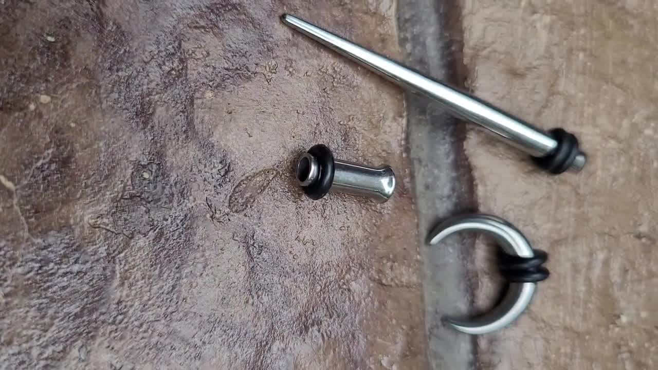 Vsnnsns 14G 12G 8G 6G 4G 2G 0G 00G Ea Tunnels Stainless Steel Gauges%2fdp%2fb0dz1f9gv8