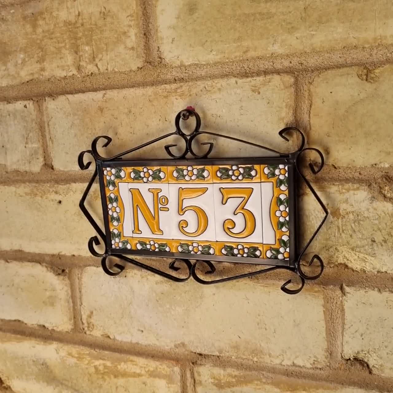 Spanische Keramik Zahlenfliese 11x5,5cm Kastanienbraun - Handbemalt Mit Metallrahmen