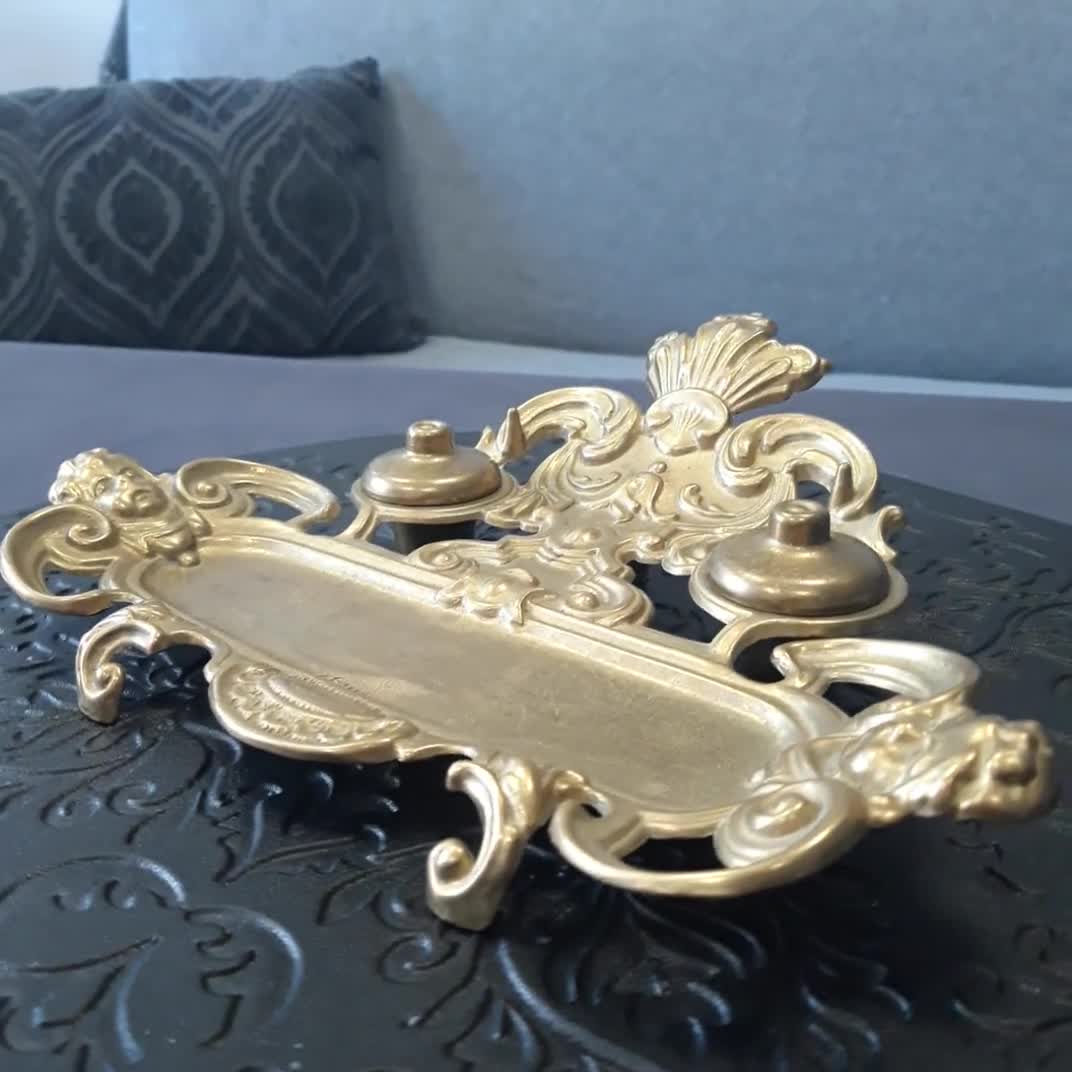 バロック真鍮ダブルインク壺、装飾天使真鍮インク壺、ビクトリア朝