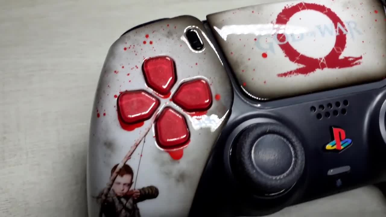 I made this custom God of War controller and wanted to see what you all  think 🙌🏼 : r/GodofWar