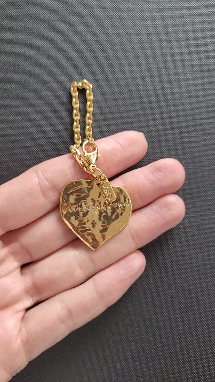 LOUIS VUITTON Monogram Inclusion Heart Necklace  Heart necklace, Heart  pendant necklace, Heart pendant