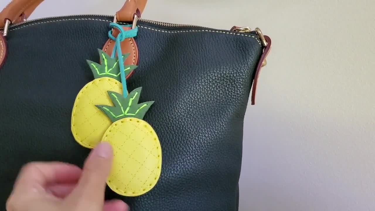 Hang Accessories Canvas Zipper Pouch Pineapple