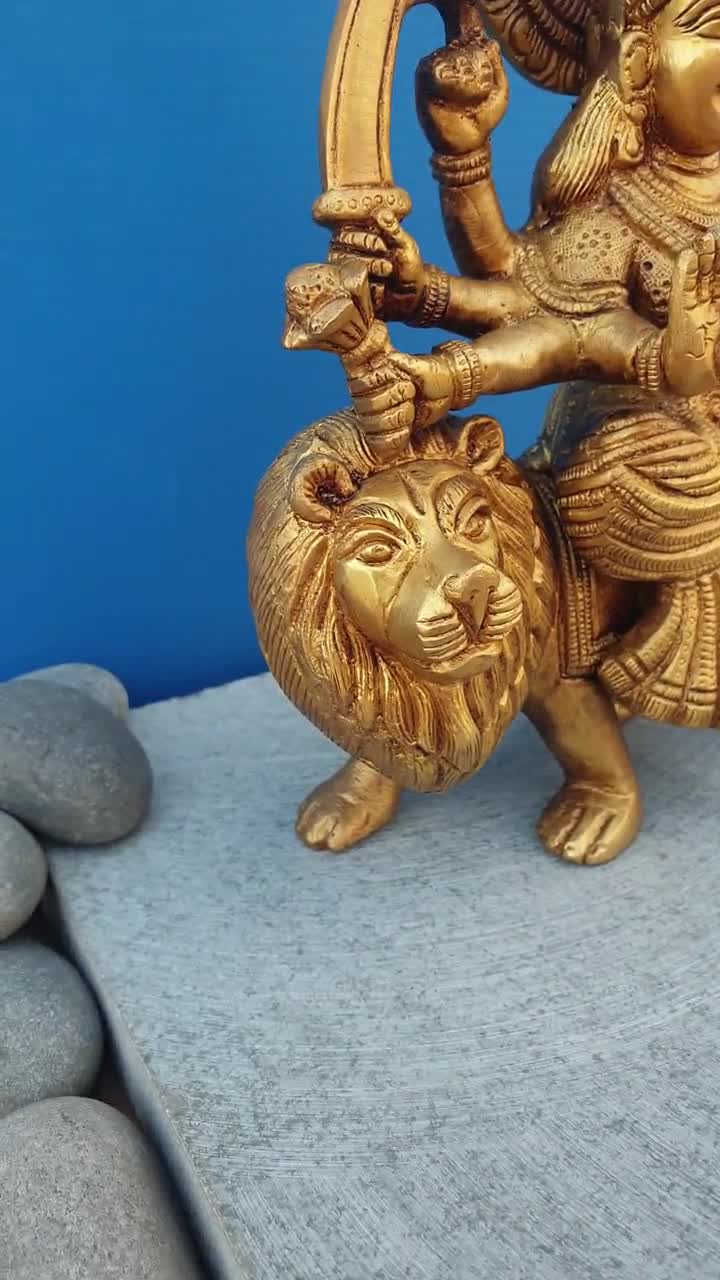 真鍮のドゥルガー像、9インチのライオン像に座る女神ドゥルガー