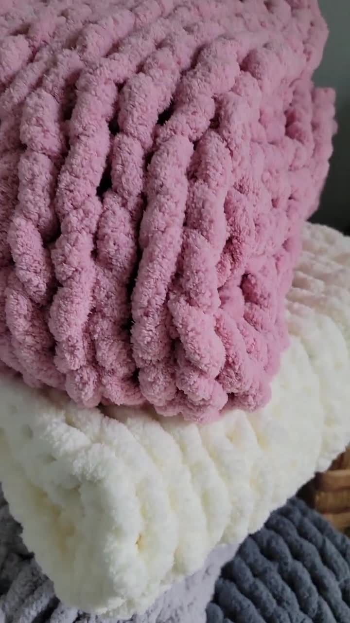 Fluffy Chenille Chunky Blanket Throw, Super Chunky Knitted Blanket, Arm Knit  Blanket Made With Chenille Yarn, Chenille Blanket, Bedspread 