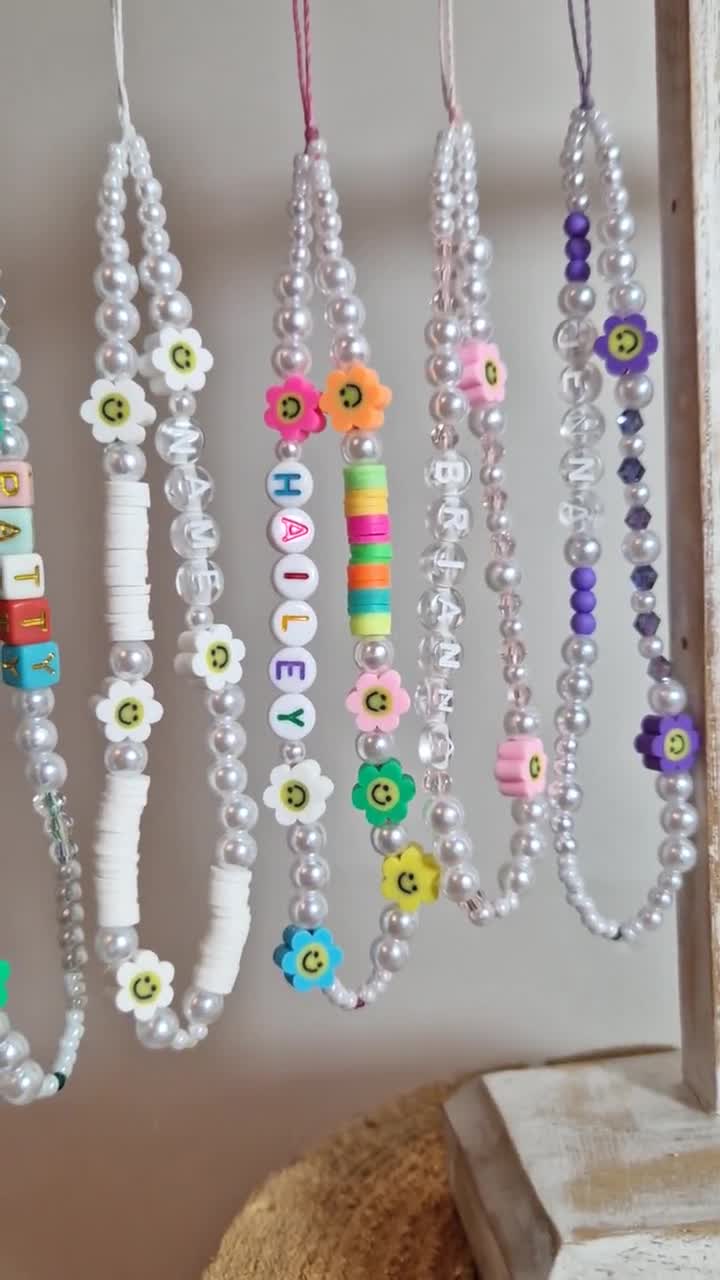 SuusjaBeads - Handmade bracelets, phone charms and earrings