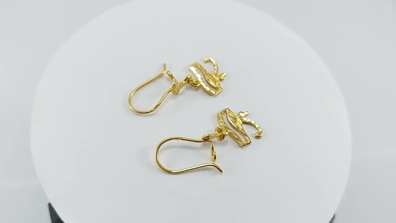 Oorbellen Oog van Horus 18K Goud Egyptische Sieraden Gestempeld Goud Faraonisch Oogje Oorbellen Handgemaakte Mythologie Sieraden 3 Gr video poster