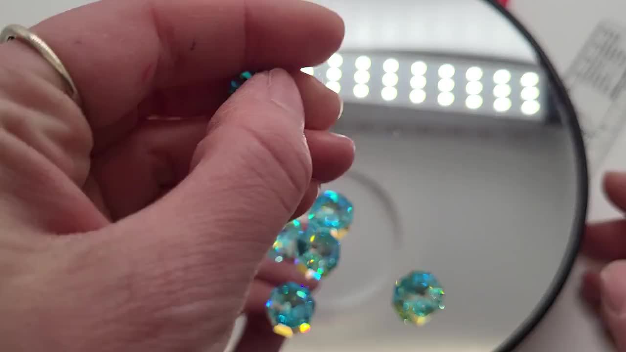 4pc Swarovski Crystal Antique Green Blue AB 14mm 1-hole