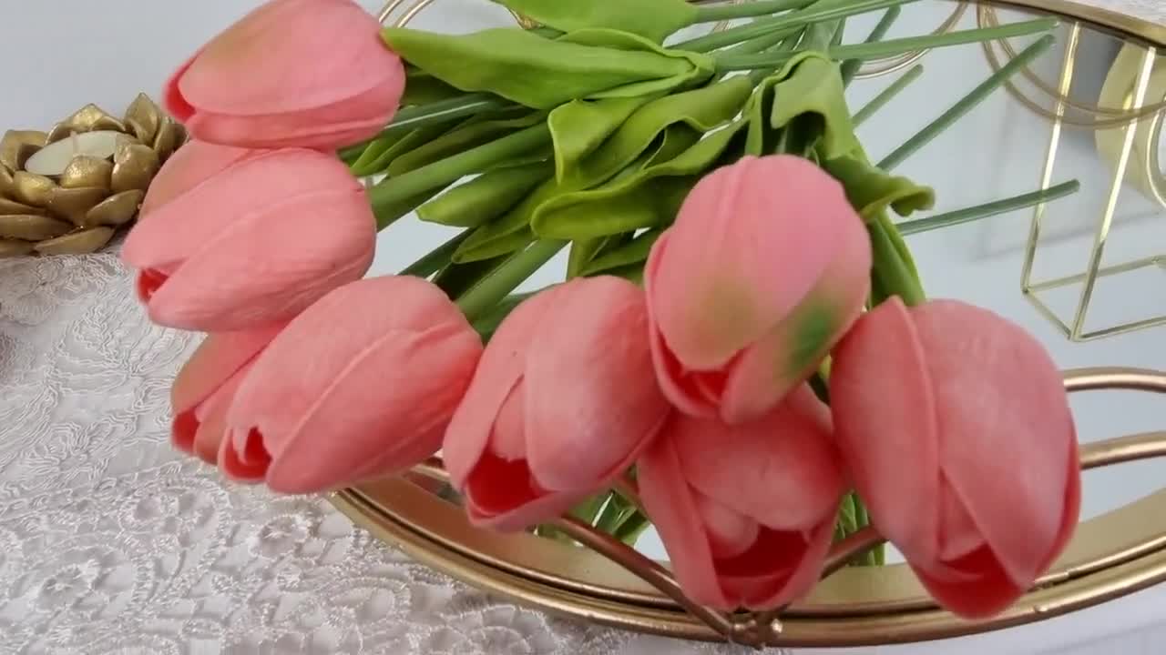 Ramo atado tulipanes artificiales salmón 44. Ramos flores artificiales