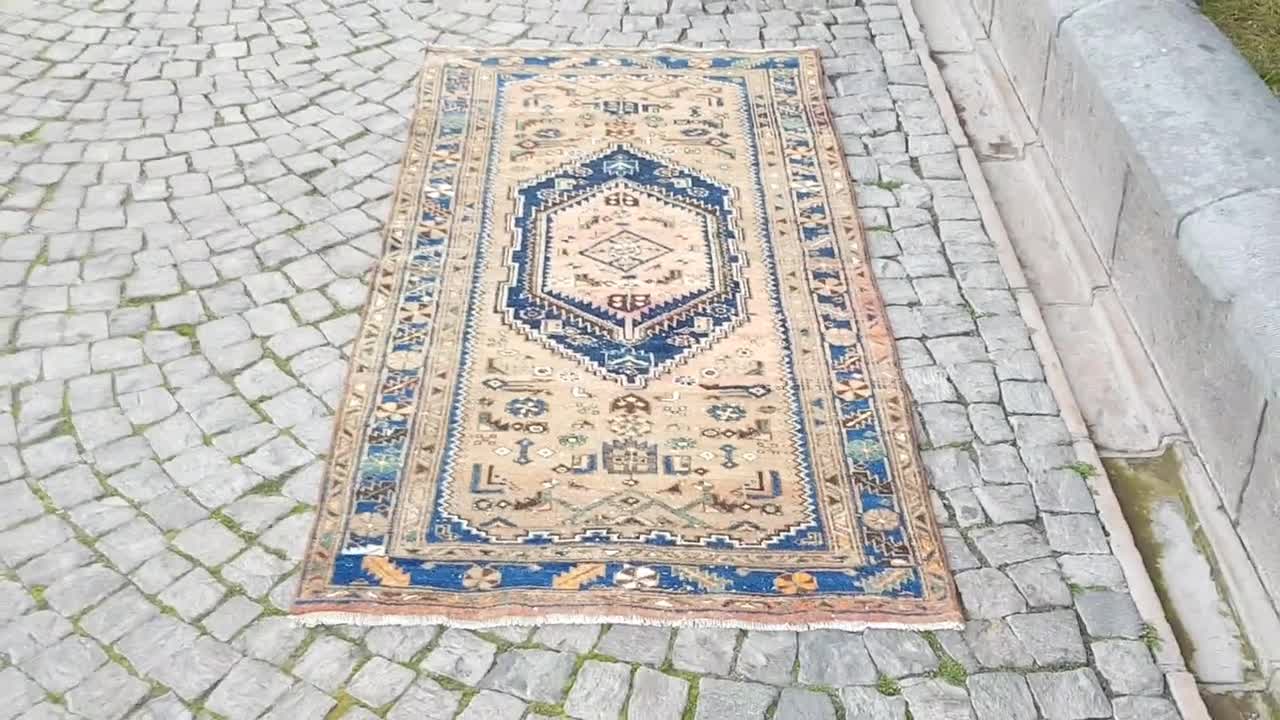 Tappeto da Salotto con Decorazioni - Ornamenti Floreali e Frange - in blu  rame