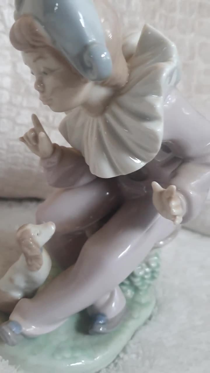 Retired Lladro 4867 Seesaw Boy, Girl and Dog on Tweeter Totter Mint  Condition in Original Box , Porcelain Fine Art, Mantle Sculpture 