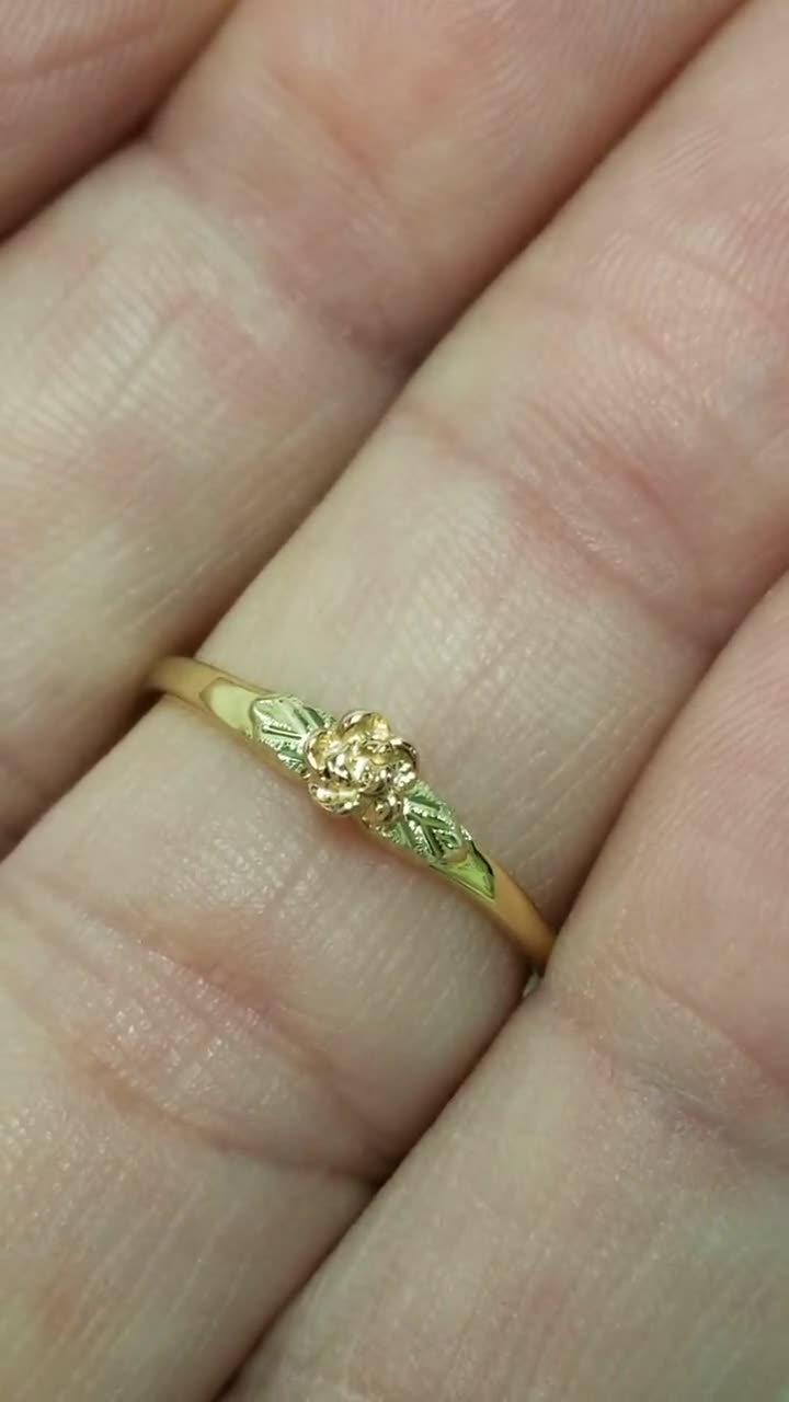 Size 7 Estate 10k Yellow Rose Gold Leaf Black Hills Flower