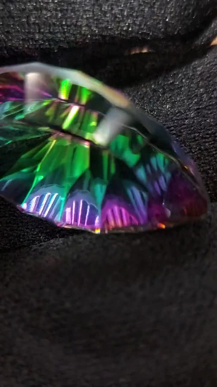 PH PandaHall 180pcs 6 Couleurs Pierre De Zircone Cubique, 4 Mm Grade A Facettes CZ Diamante Strass Pierres Précieuses Petites Pierres Précieuses De Zircone Pour Bague Boucle D'Oreille Bracelet Nail