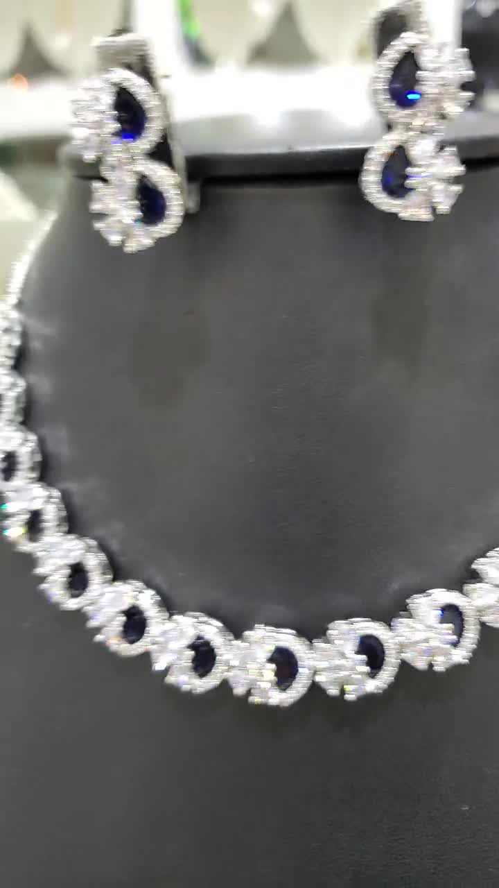 Shop Real Kemp Bridal Choker Necklace Set from Happy Pique – Happy Pique