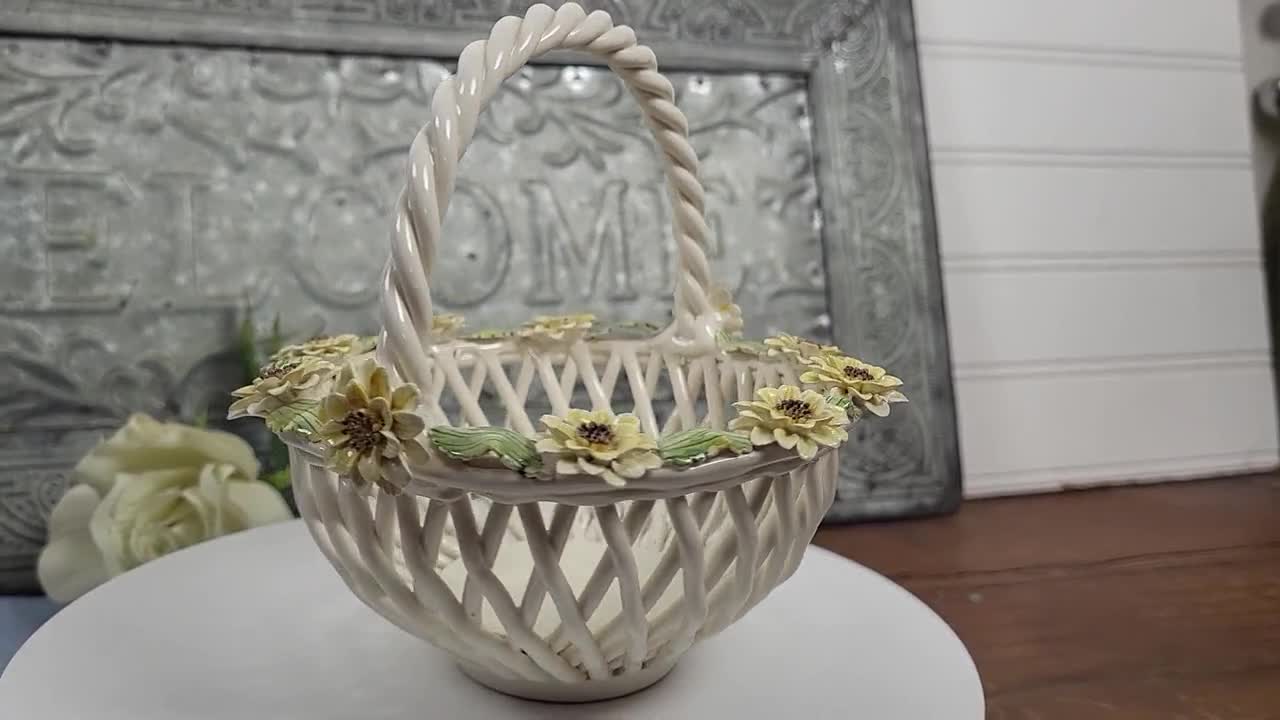 Vintage Beautiful Acer Gubbio Woven Basket With Hand Applied Vintage Beautiful Acer Gubbio Woven Basket With Hand Applied