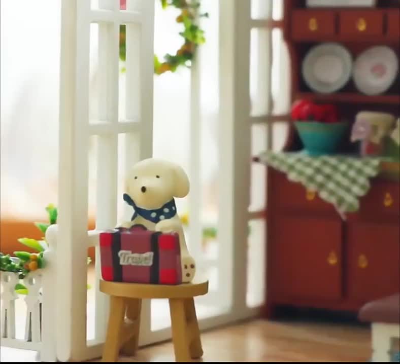 Kit de habitación en miniatura Wizardi Roombox: acogedora sala de estar. Kit de decoración para casa de muñecas con muebles y luz LED. Caja de manualidades para regalos F07M5-13-8008-A video poster