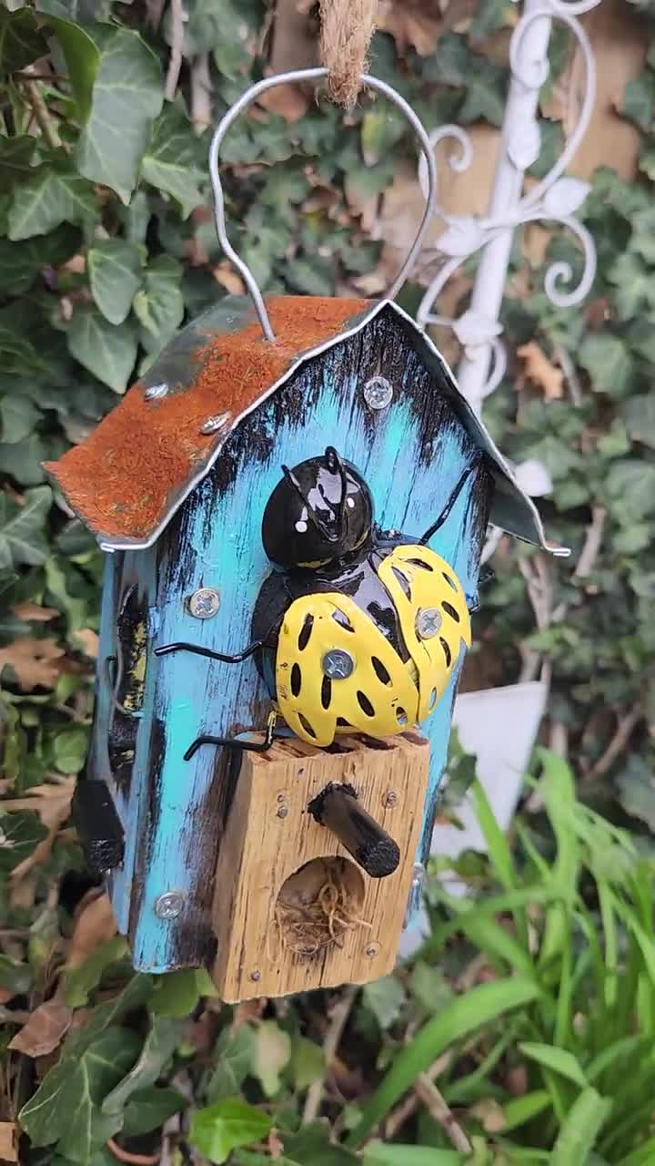 Rustic Vintage Style Distressed Farmhouse Barn Birdhouse 