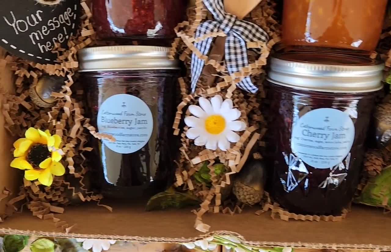 Breakfast Lovers Farm to Table Gourmet Sample Gift Box, Wisconsin Maple  Syrup, Food Gifts Natural Preserves, Locally Grown, Foodie Gift –  Cottonwood Farm Store, Farm to Table Goods & Custom Made Art