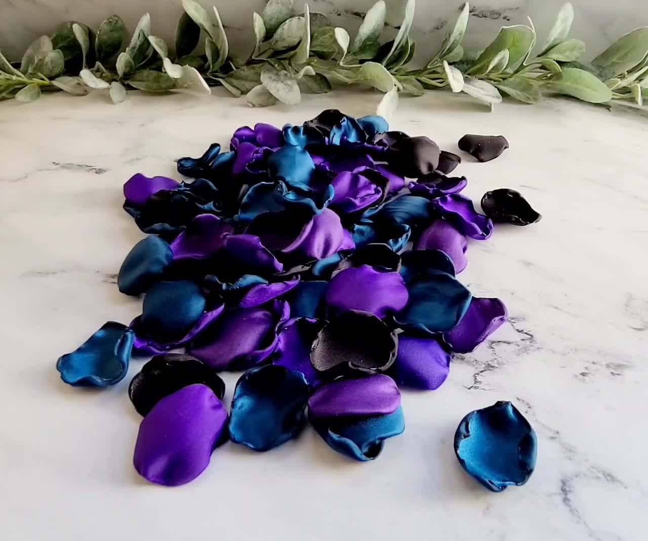 Goth Wedding Decorations Black Rose Petals Halloween Confetti - Yahoo  Shopping