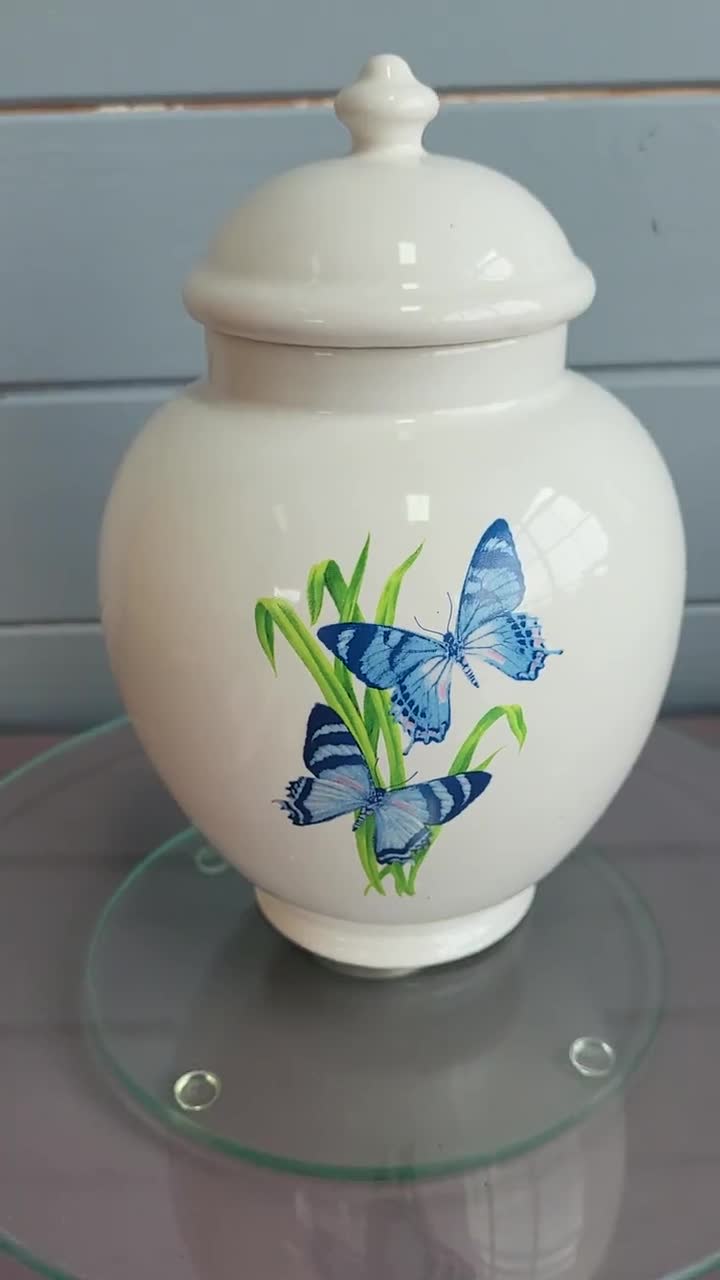 VINTAGE FTD 6 BOWL WITH BUTTERFLY DESIGN MADE IN THAILAND