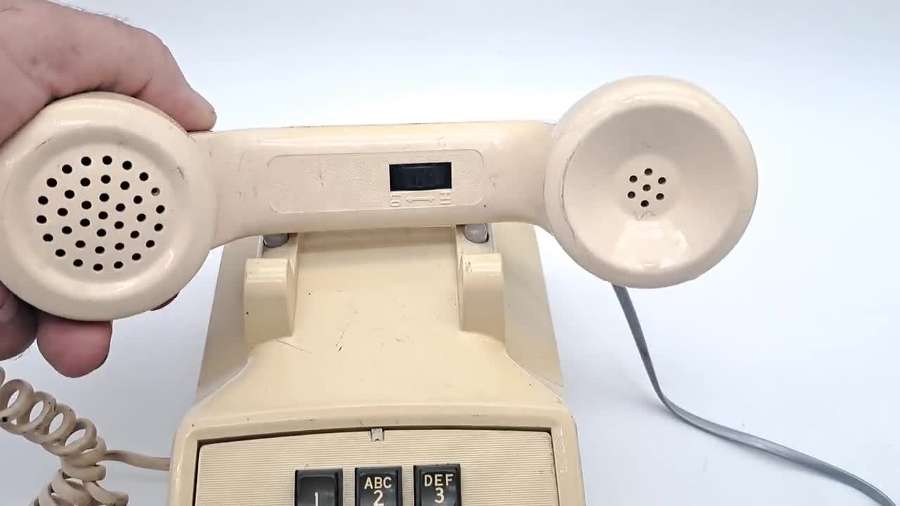 Store 1970’s Northern Telcom Round Push Button Phone